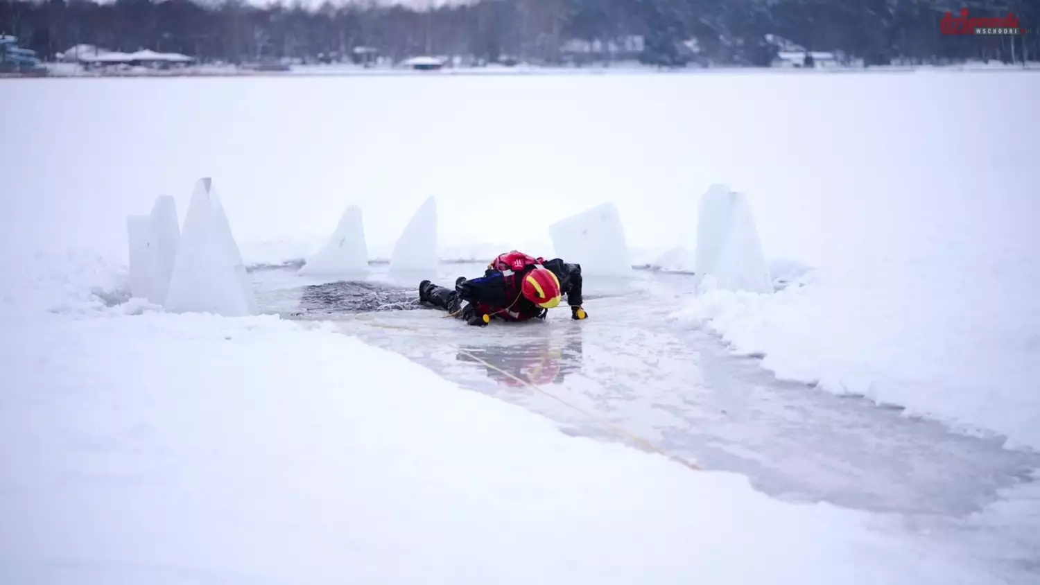 cwiczenia-strazakow-na-zalewie.mp4